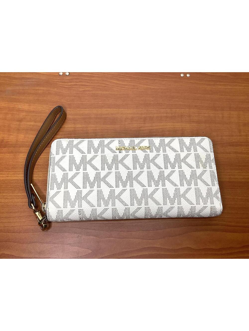 < Michael Kors Jet Set Travel Continental Large Wallet > - Picture 3 of 6